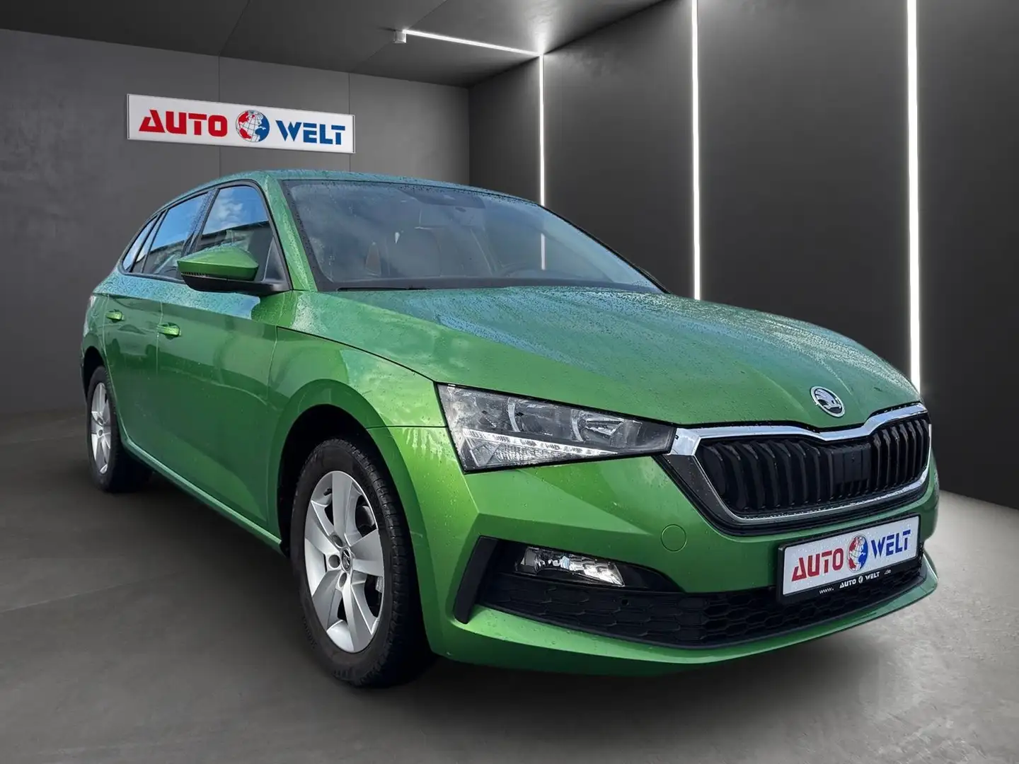 Skoda Scala 1.0 Active LED Tempomat Sitzheizung Grün - 2