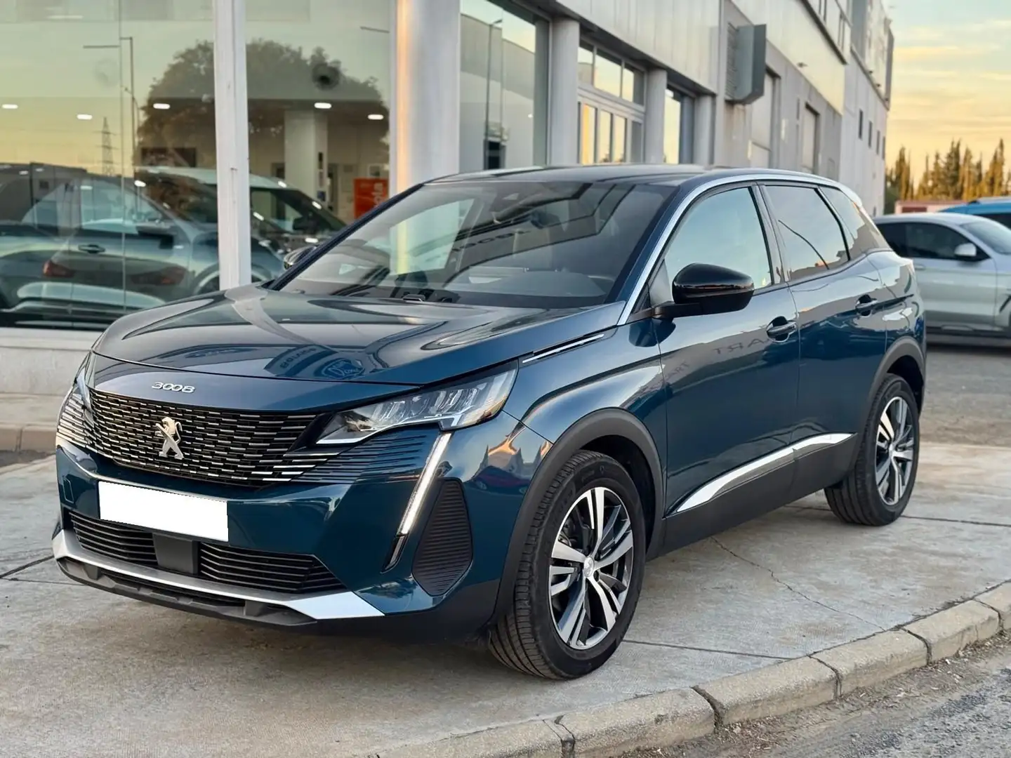 Peugeot 3008 1.2 PureTech S&S Allure 130 Azul - 1
