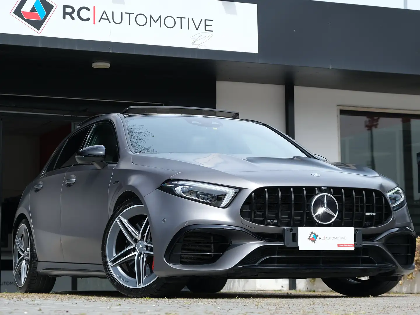 Mercedes-Benz A 45 AMG S 4Matic Night LUXURY con TETTO PANORAMICO Gris - 1