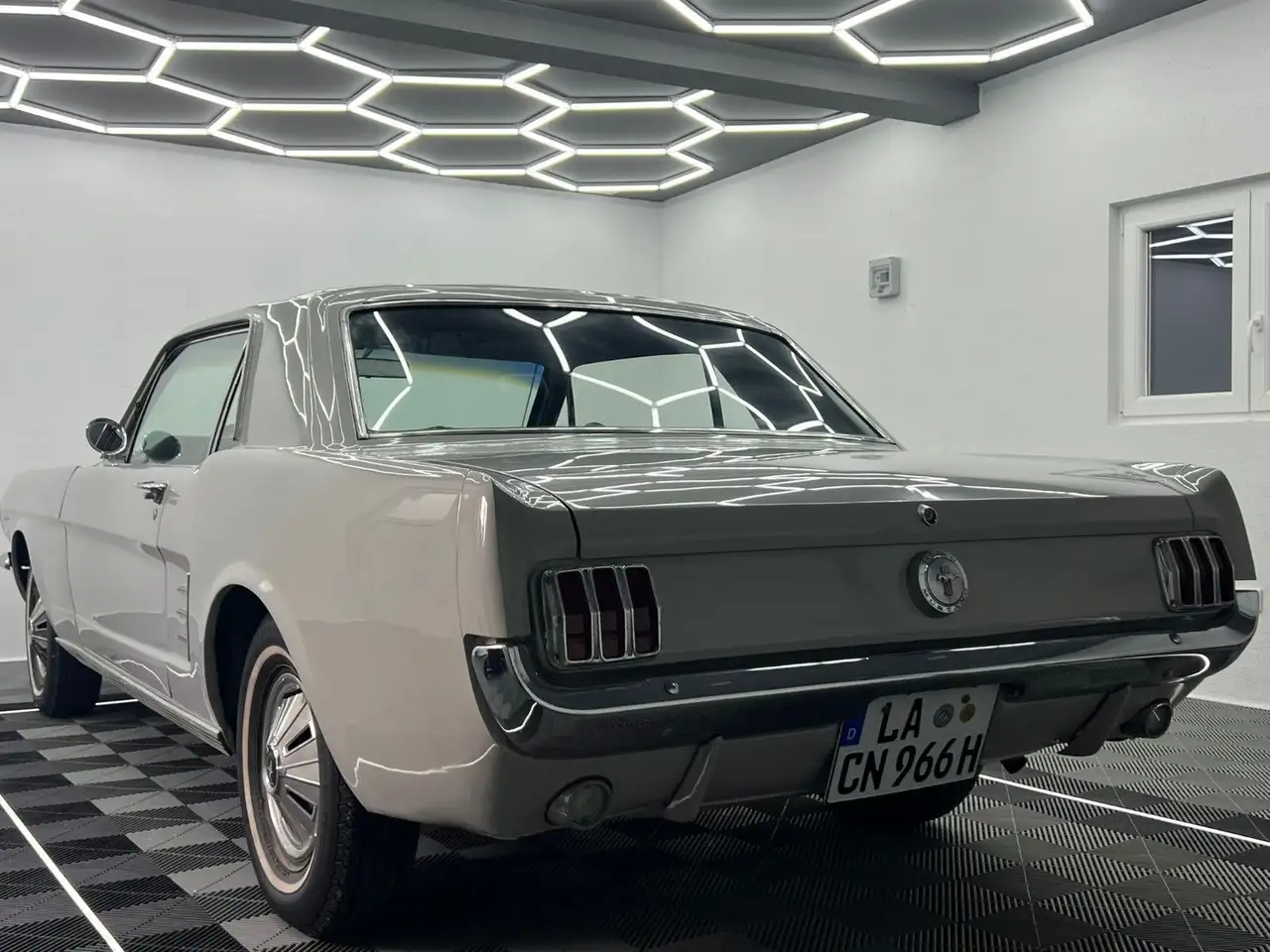 Ford Mustang V6/RESTAURIERT/H-ZULASSUNG/ORIGINAL, foto 6
