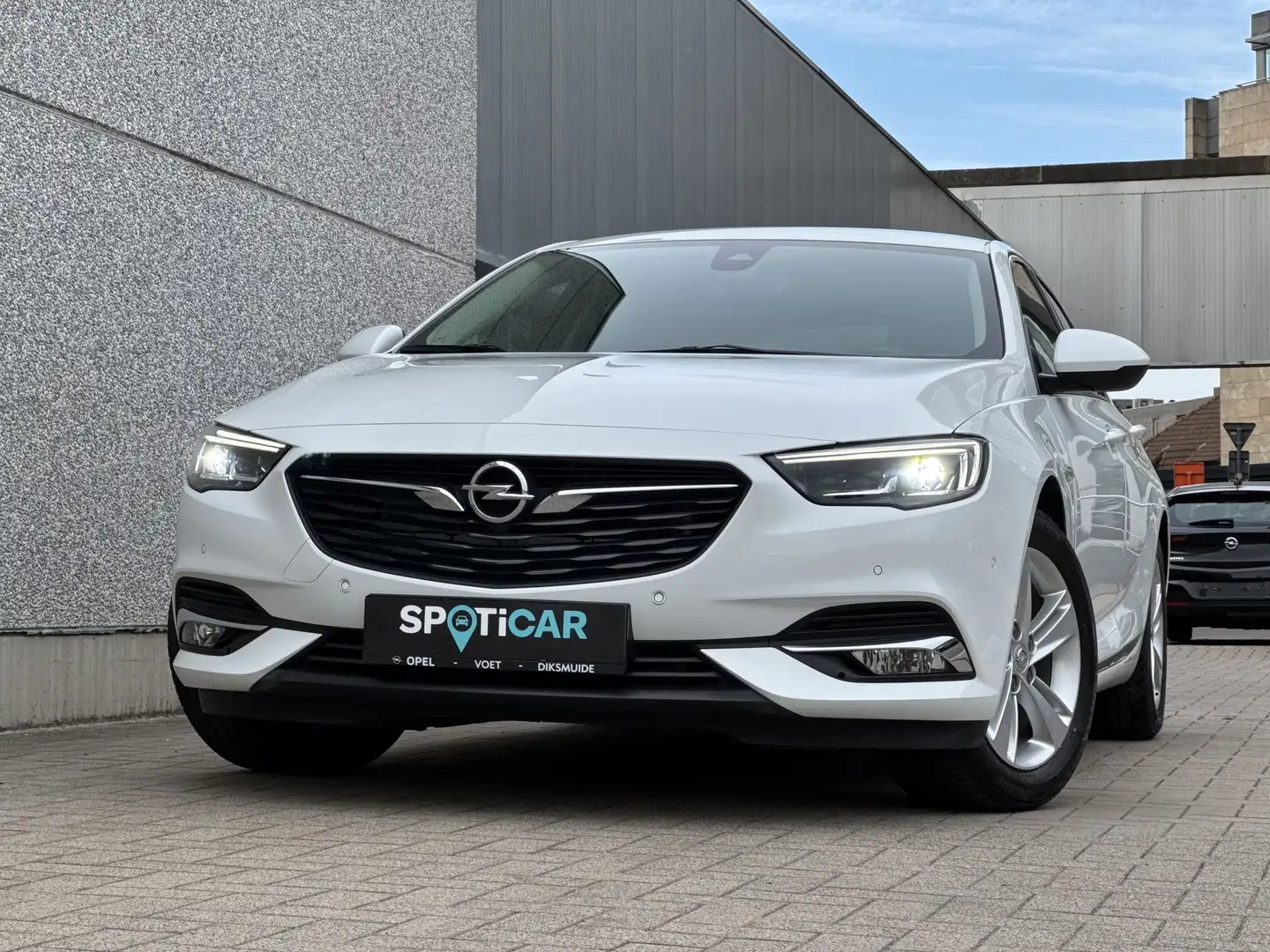 Opel Insignia 1.5T 140PK INNOVATION LEDER/LEDMATRIX/GPS/CAMERA Alb - 1