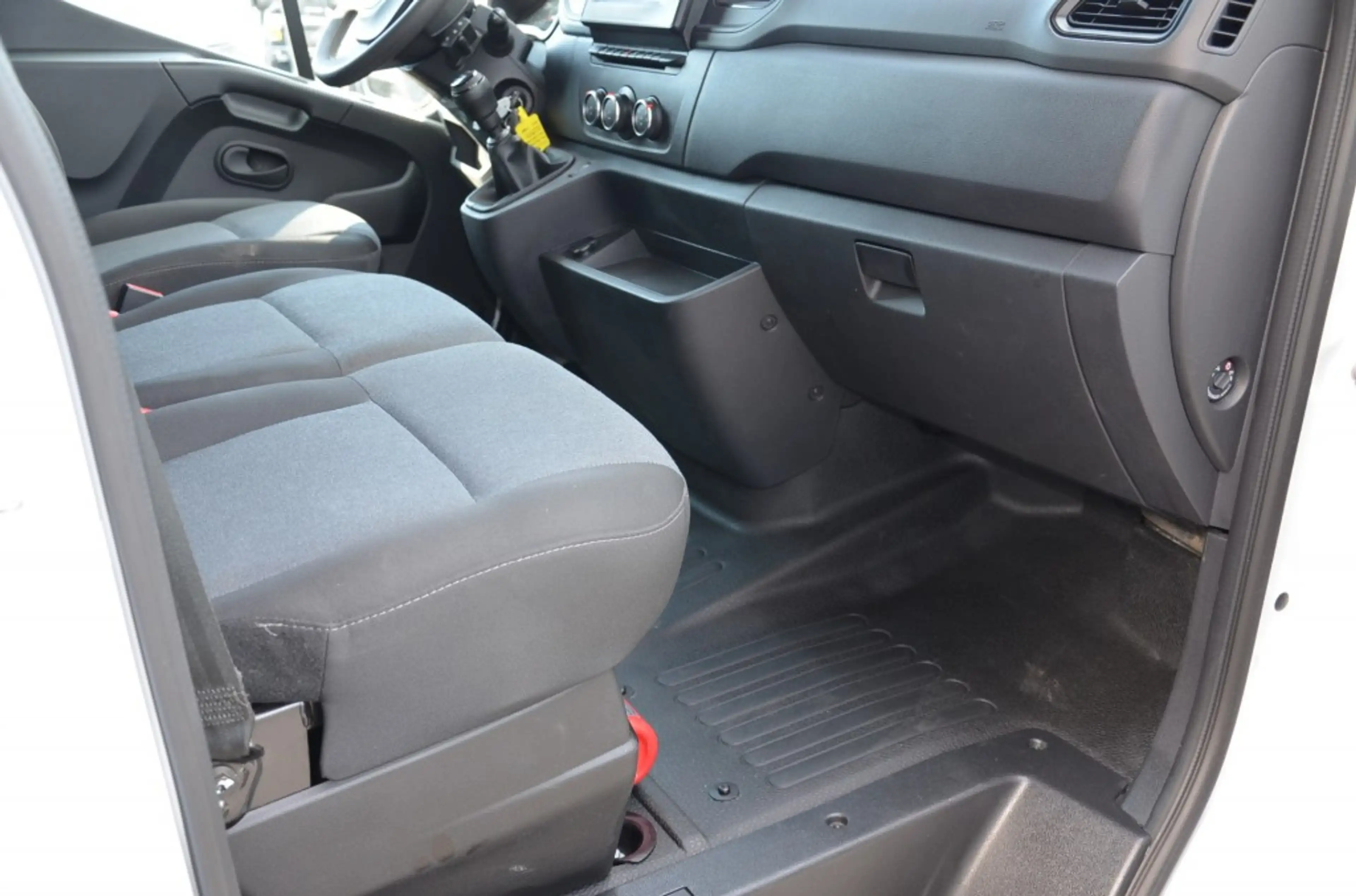 Nissan Interstar 2.3 DCI Interstar/master Meubelbak/ bakwagen — photo 9