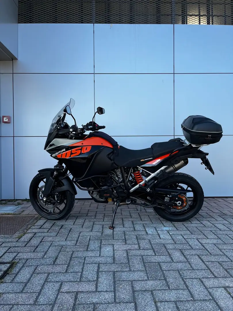 KTM 1050 Adventure - 1