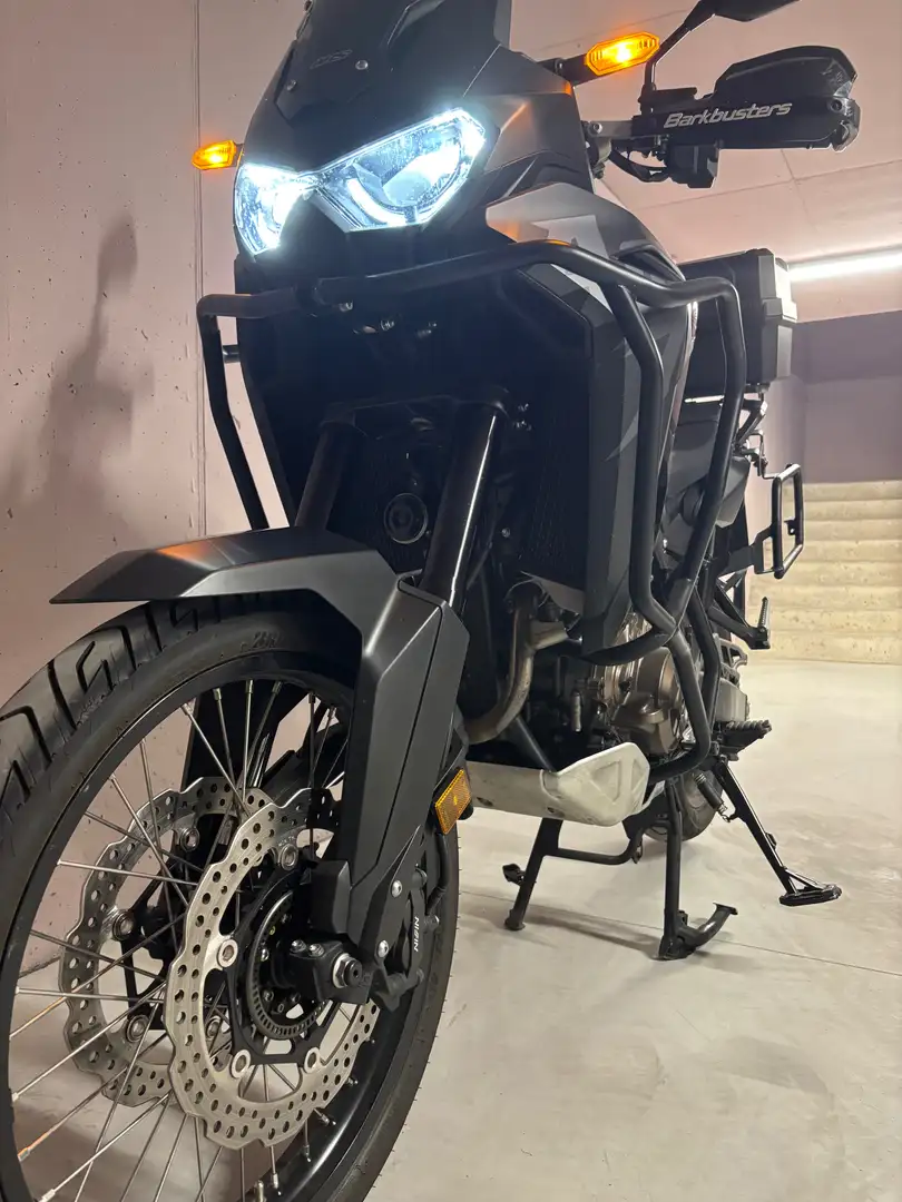 Honda CRF 1100 Černá - 1