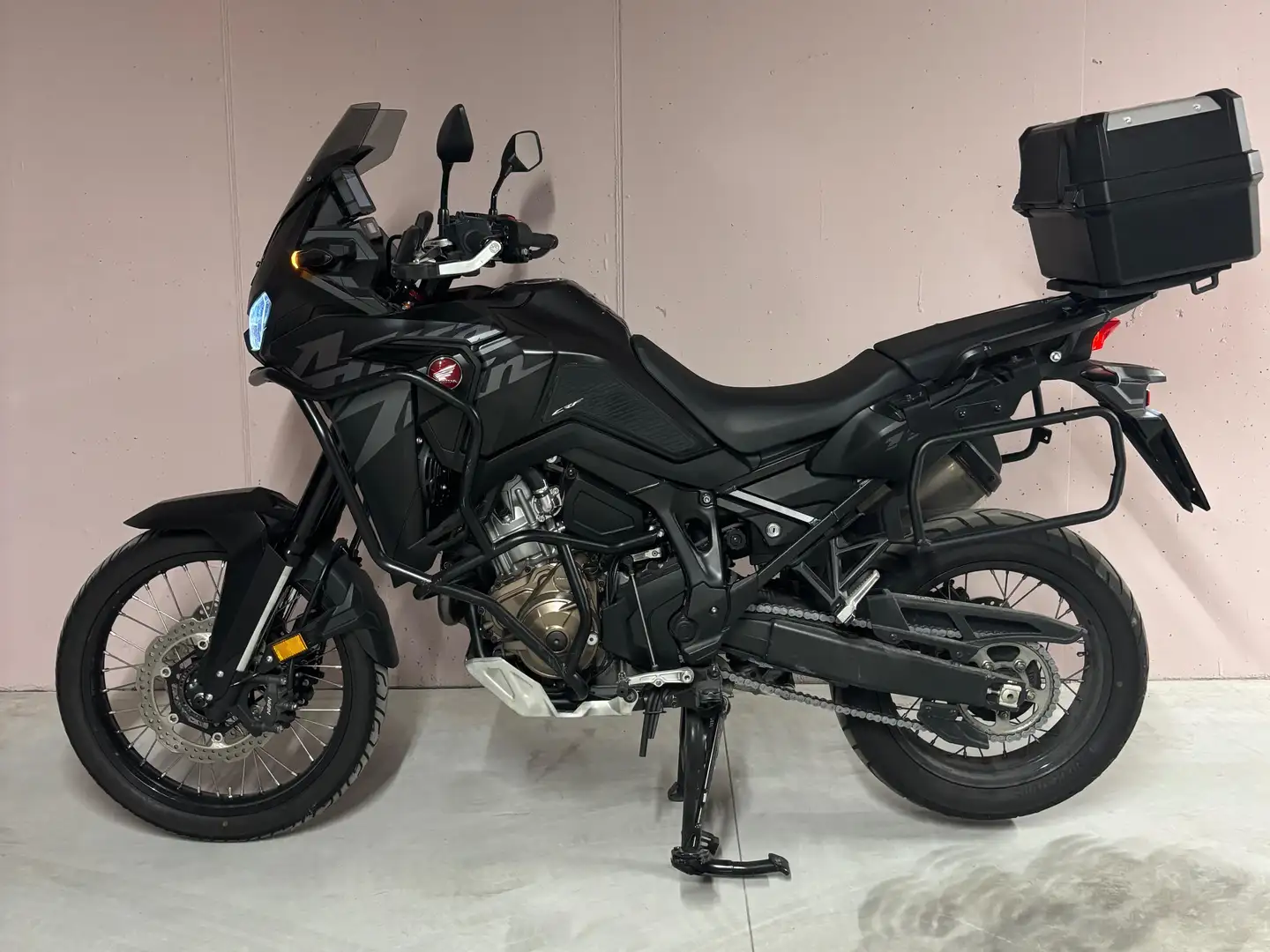 Honda CRF 1100 Černá - 2