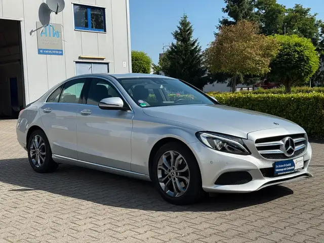 Mercedes-Benz C 200 *Garantie *Avantgarde*Ambiente*Navi*Kamera*