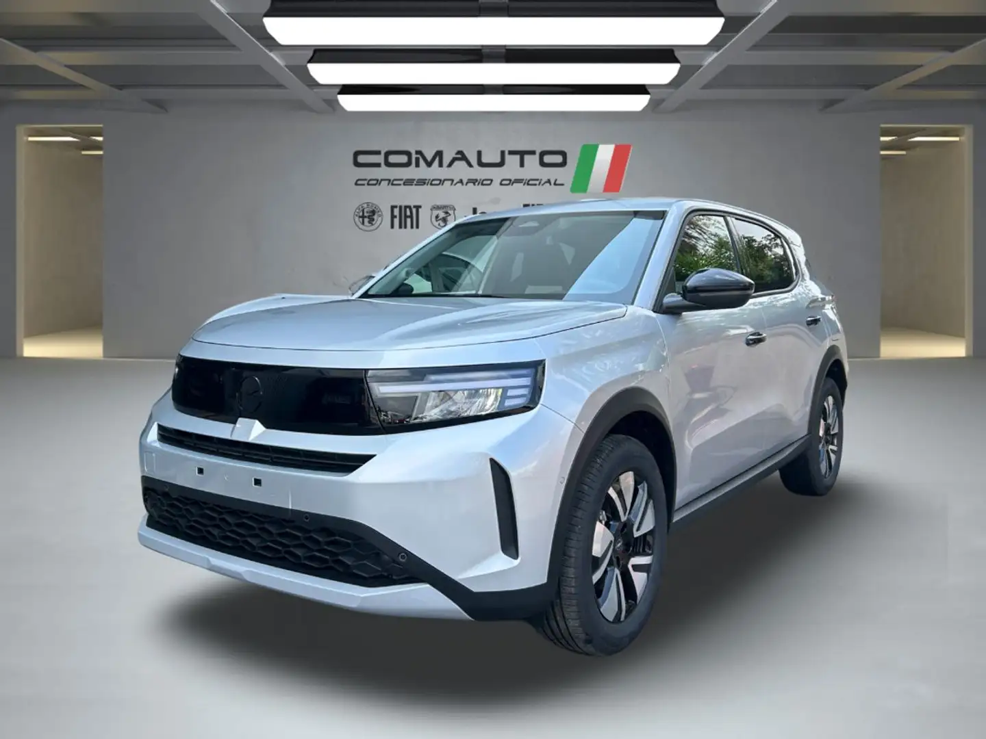 Opel Frontera 1.2T XHT Hybrid eDCT6 81kW GS Grau - 1