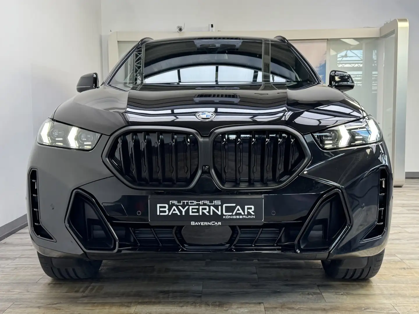BMW X6 xDrive30d M Sport Pro 22Zoll AHK Pano ACC Schwarz - 2