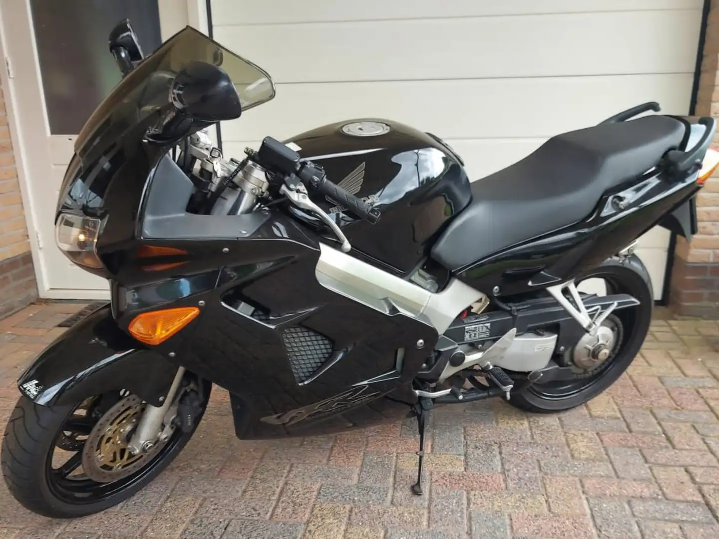 Honda VFR 800 FI Negru - 1