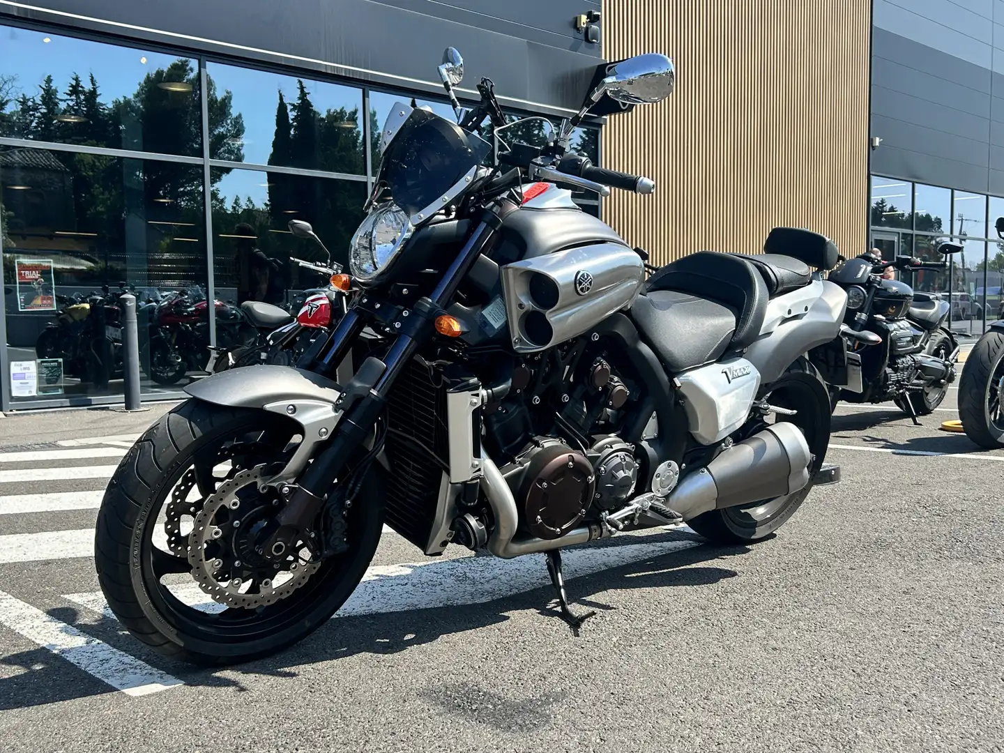 Yamaha Vmax - 1
