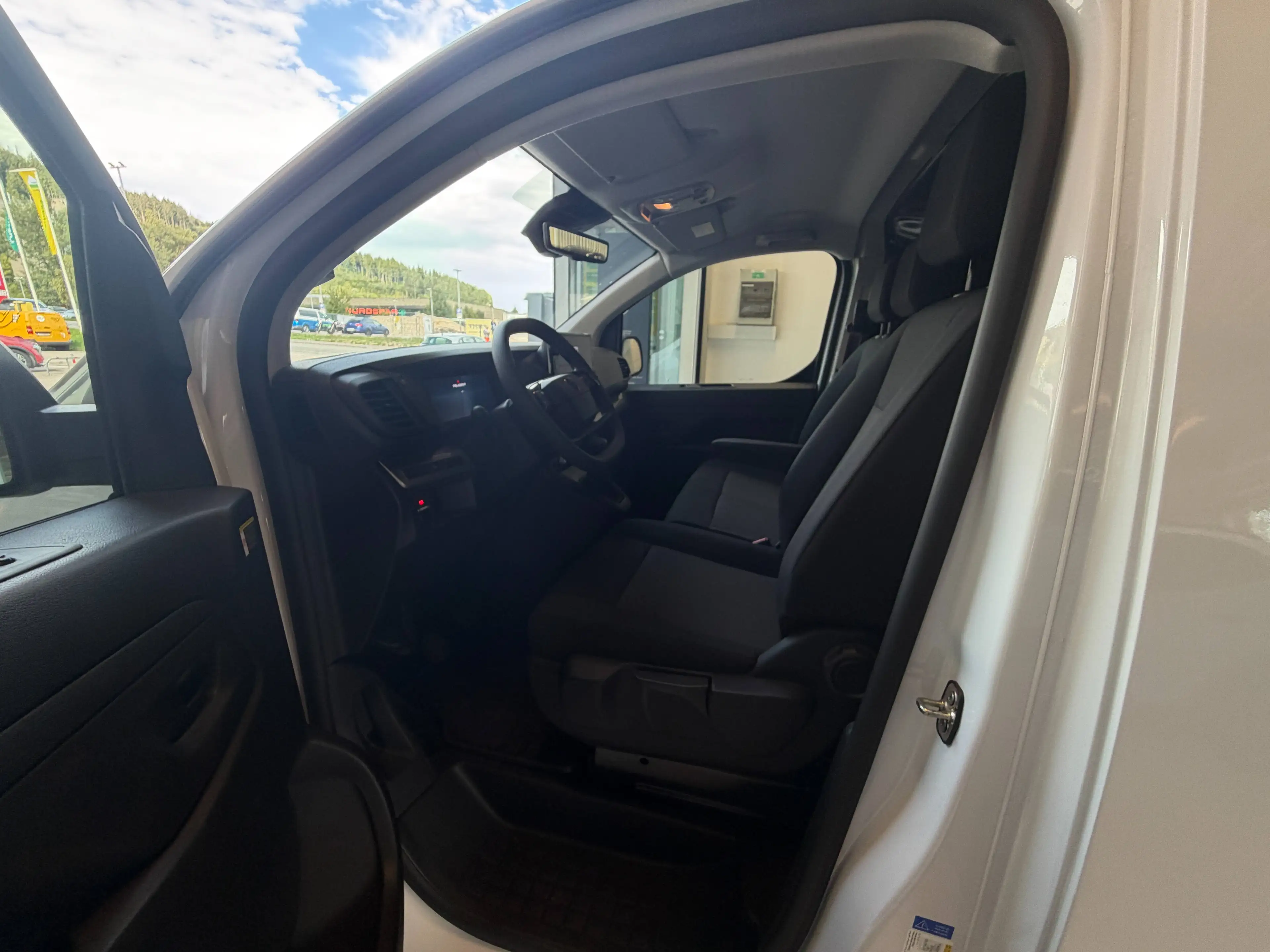 Peugeot Expert Expert Kasten L2 BlueHDi 120 S — photo 11