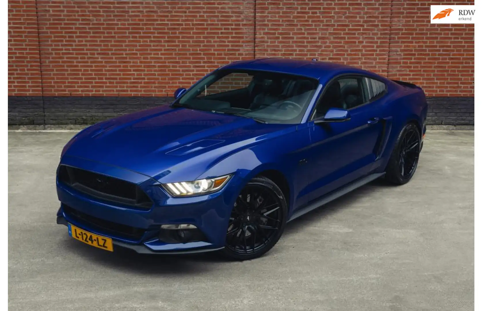 Ford Mustang GT Blauw - 1