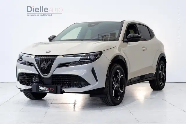 Alfa Romeo Junior Junior 1.2 ibrida Ti 145cv edct6 + PACK TECHNO + cerchi LEGA 18"