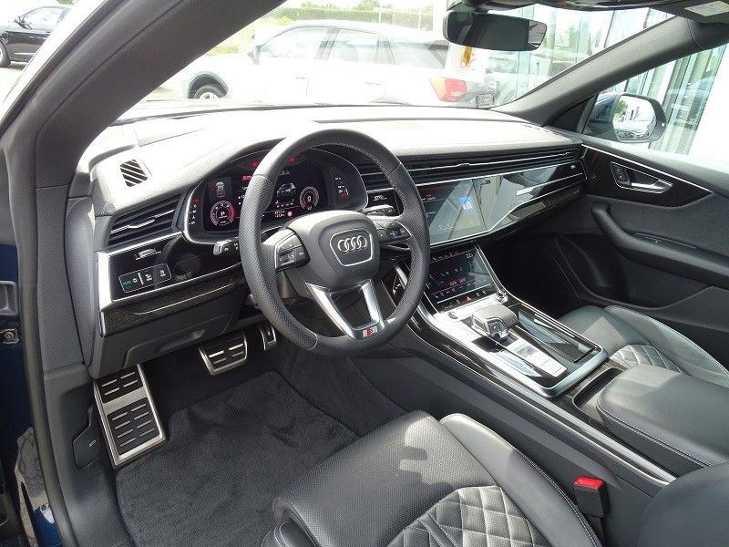 Audi Q8 50 TDI S Line Plus quattro / HD Matrix — photo 9