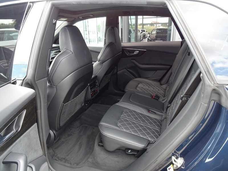 Audi Q8 50 TDI S Line Plus quattro / HD Matrix — photo 11