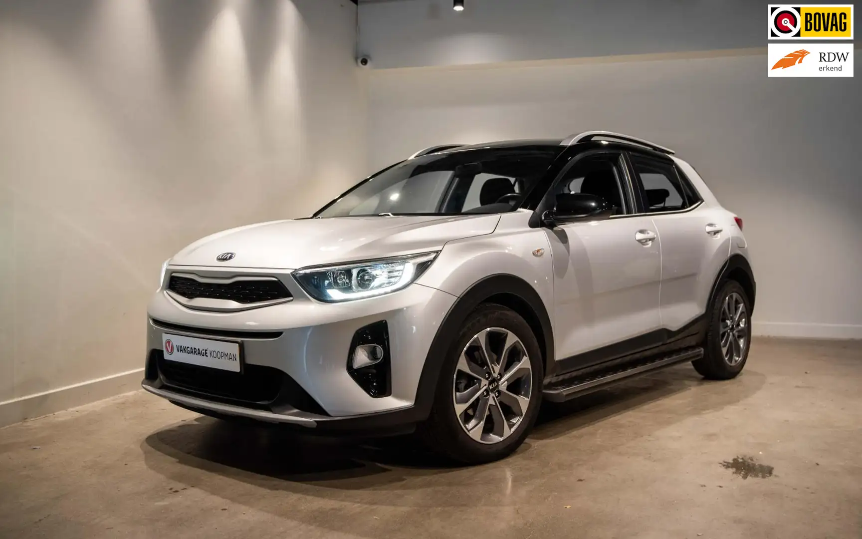 Kia Stonic 1.0 T-GDi DynamicLine Trekhaak Gris - 1