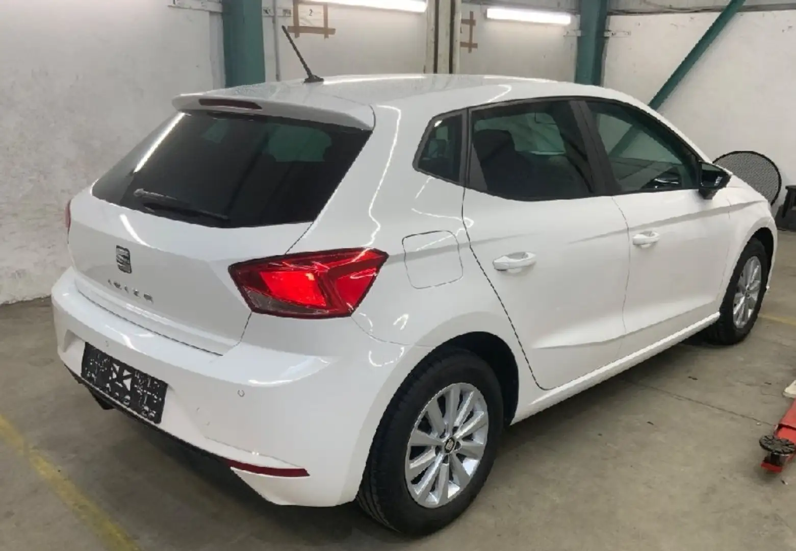SEAT Ibiza Style*PDC*SZH*CARPLAY*INDUKTIONS Weiß - 2