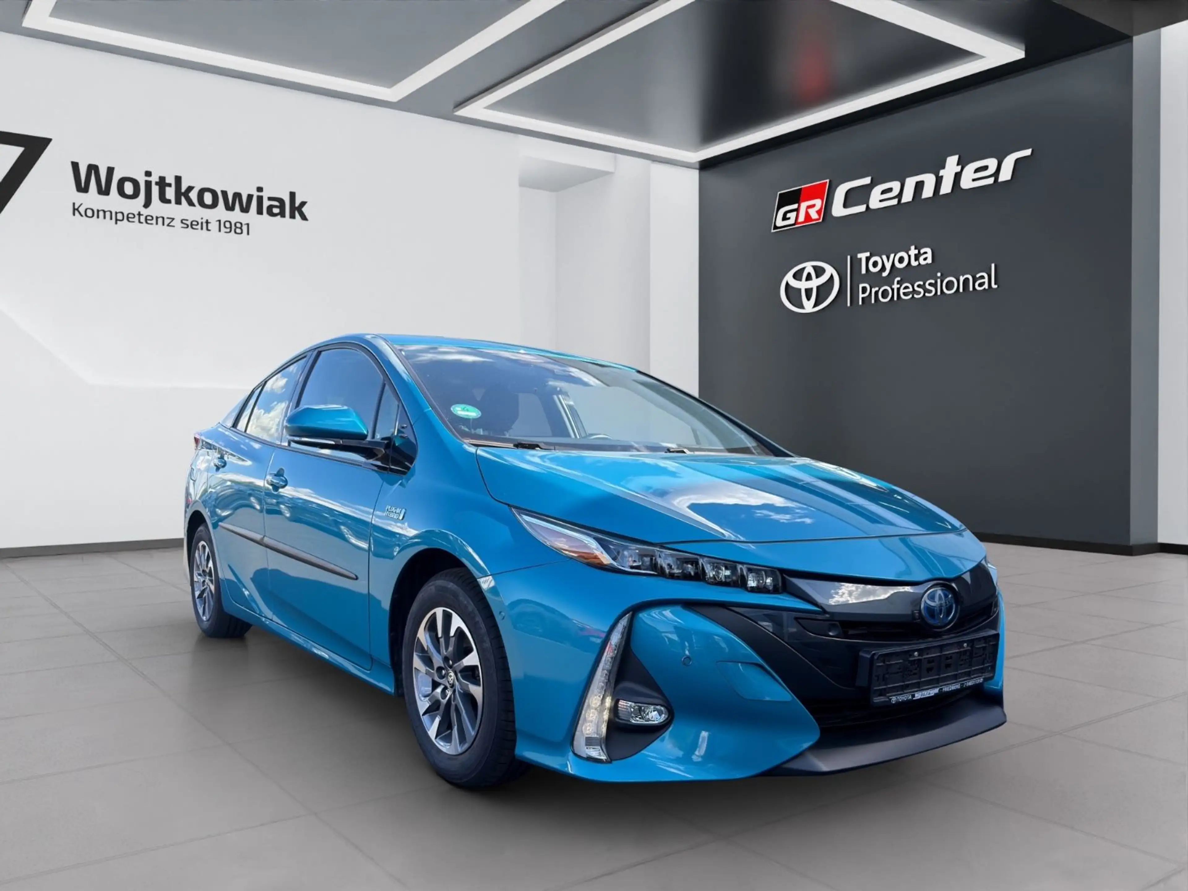 Toyota Prius Plug-in Hybrid Executive *HUD*LEDER*ACC* — photo 5