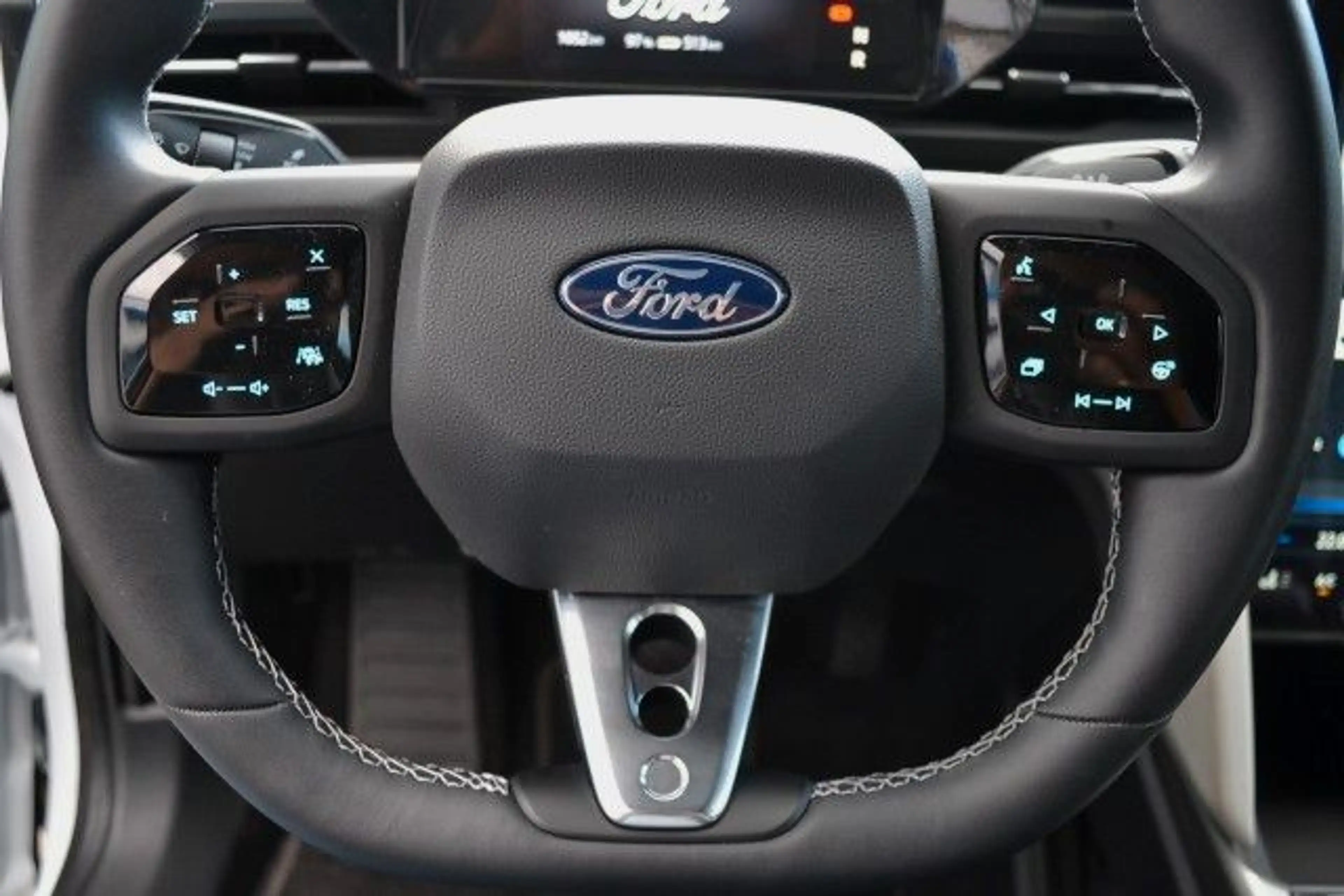 Ford Capri 210kW 77Kwh Wärmepumpe — photo 11