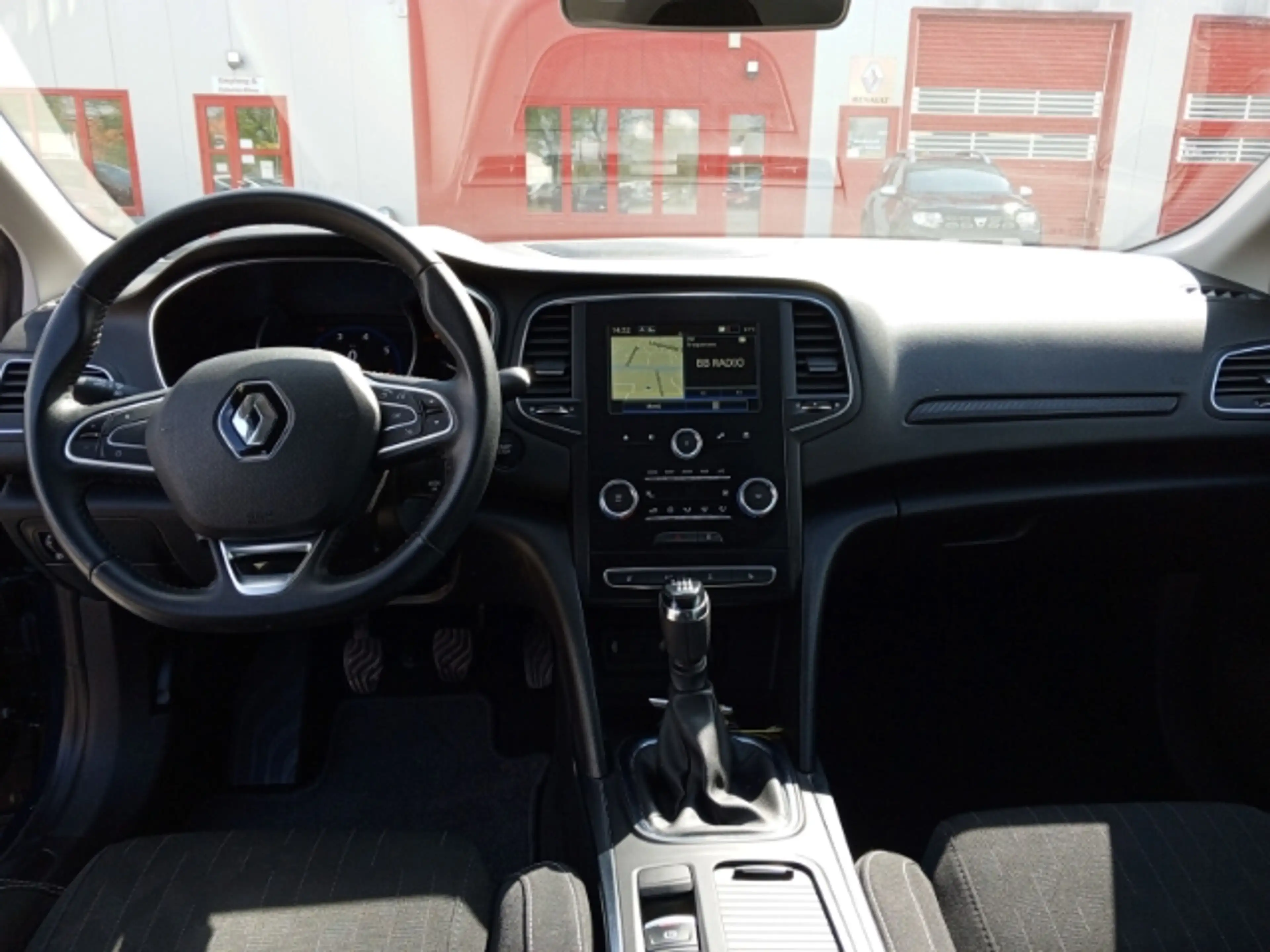 Renault Megane IV Grandtour Limited Deluxe 1.3 TCe 140 EU6d-T — photo 10