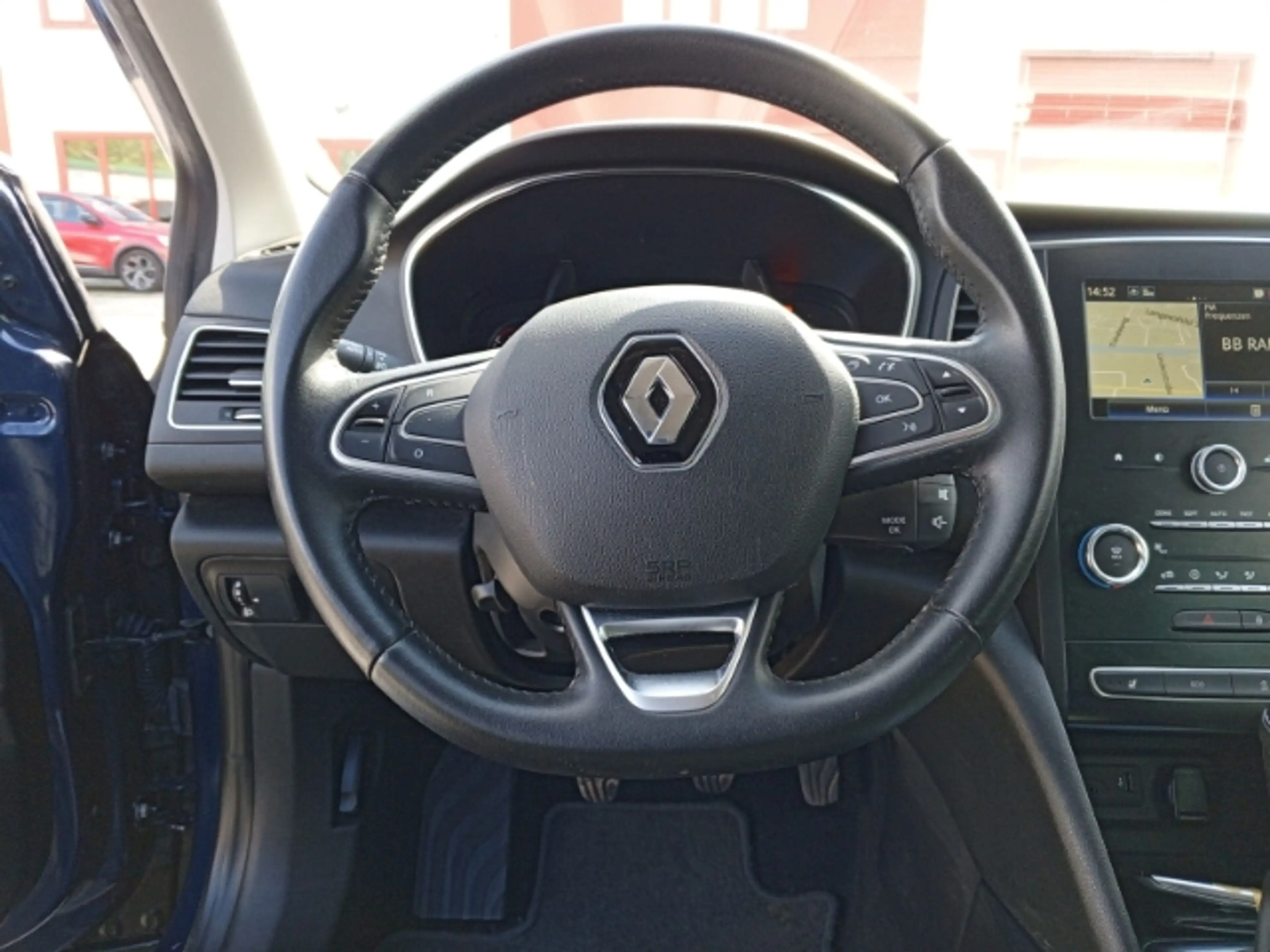 Renault Megane IV Grandtour Limited Deluxe 1.3 TCe 140 EU6d-T — photo 11