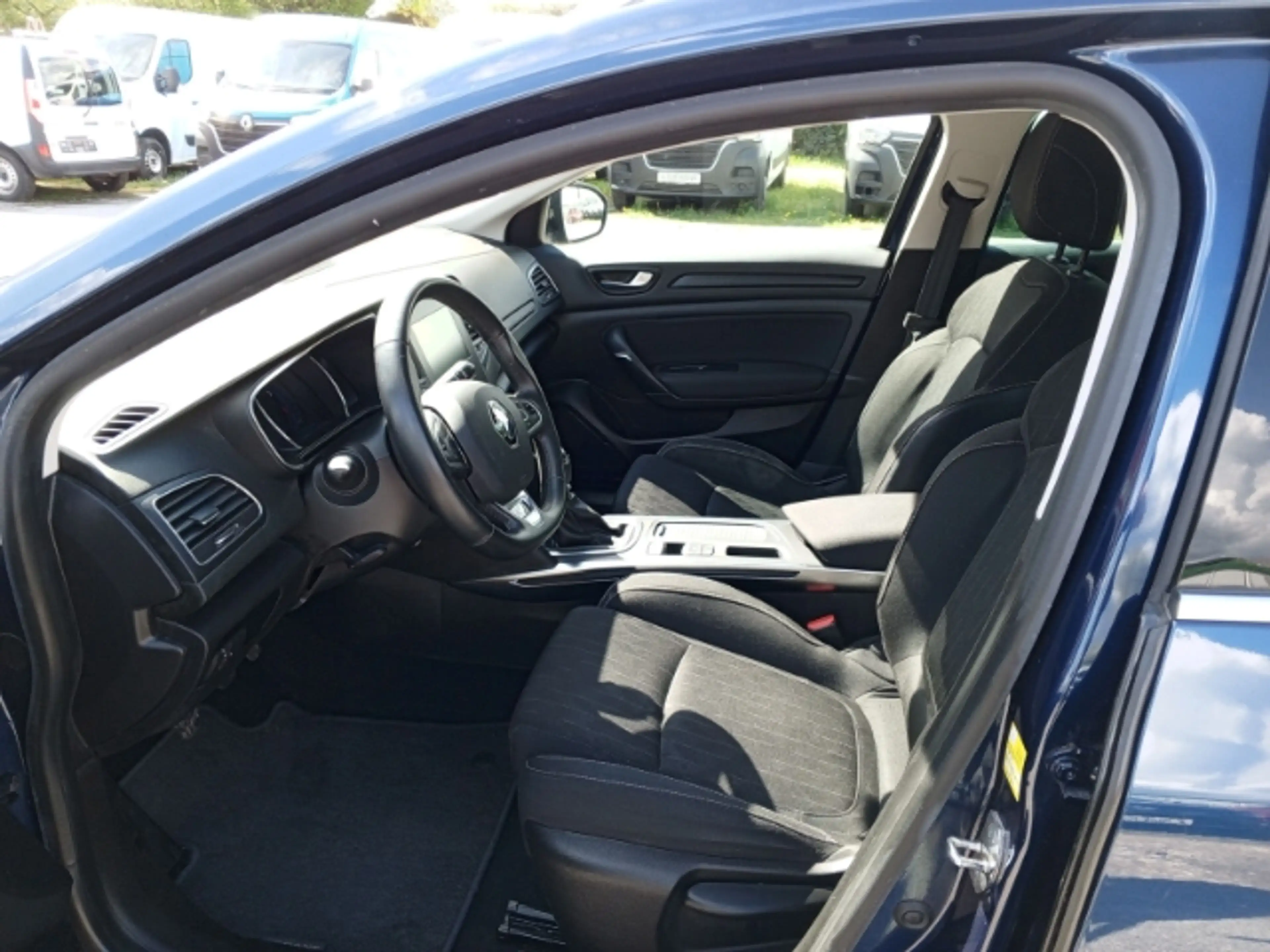 Renault Megane IV Grandtour Limited Deluxe 1.3 TCe 140 EU6d-T — photo 8