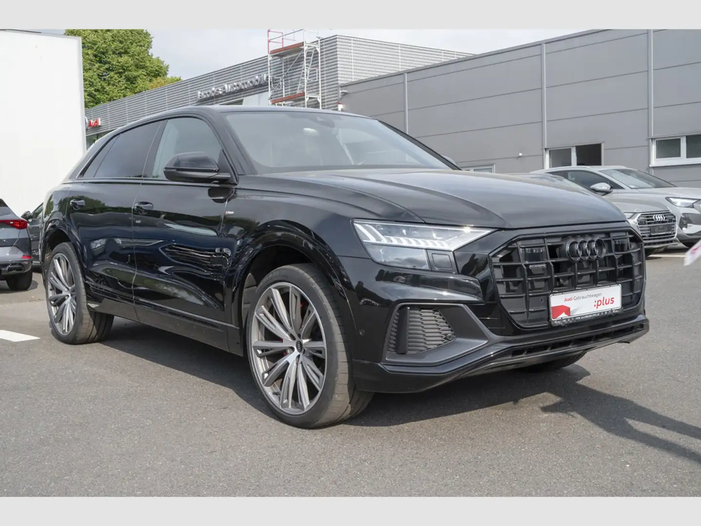 Audi Q8 50 TDI quattro S line Sport Optik schwarz Schwarz - 2