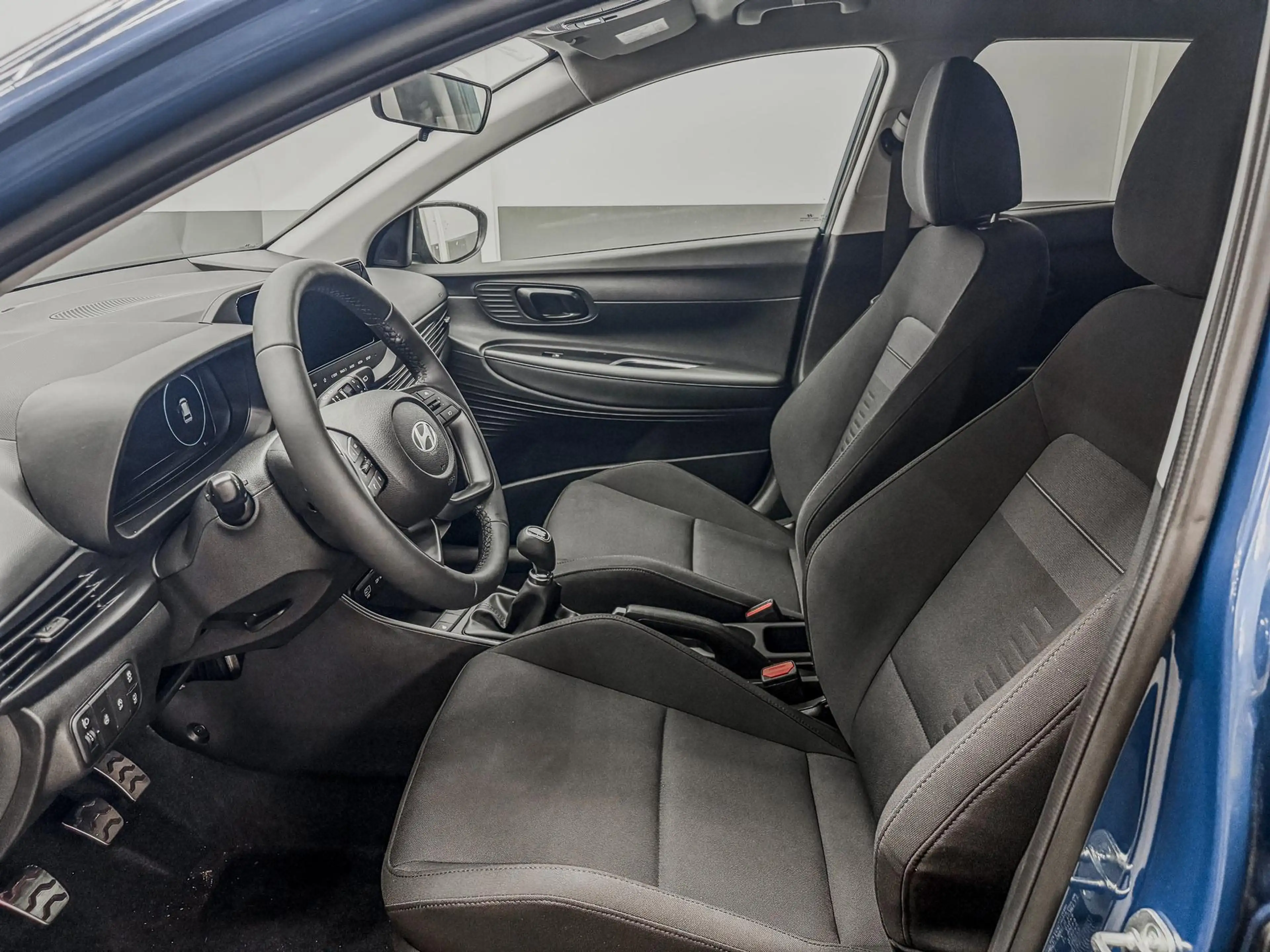 Hyundai BAYON COMFORT SHZ LED NAVI RFK PDC TEMPOMAT 1.2 MPI 5... — photo 10