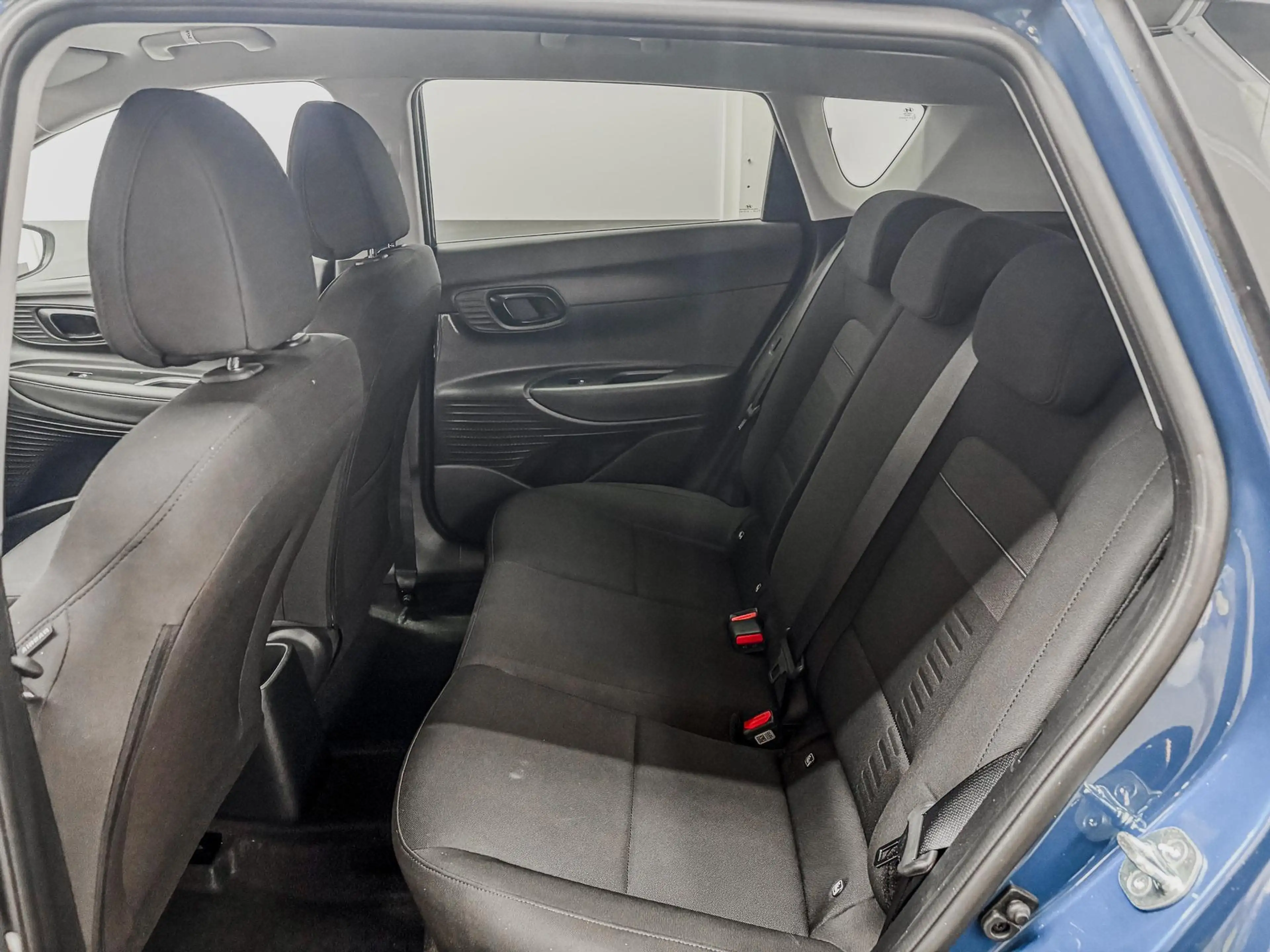 Hyundai BAYON COMFORT SHZ LED NAVI RFK PDC TEMPOMAT 1.2 MPI 5... — photo 12