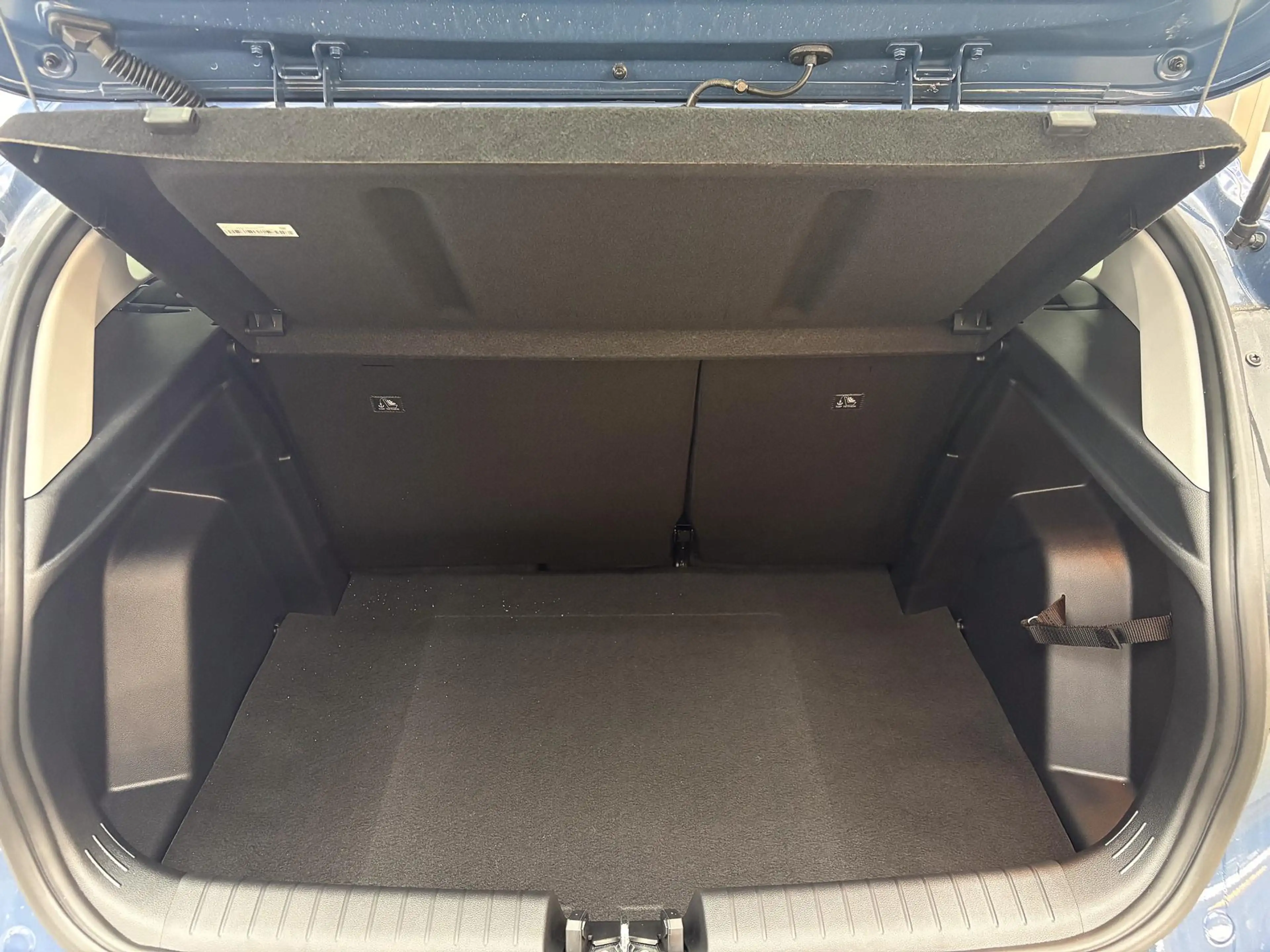 Hyundai BAYON COMFORT SHZ LED NAVI RFK PDC TEMPOMAT 1.2 MPI 5... — photo 7