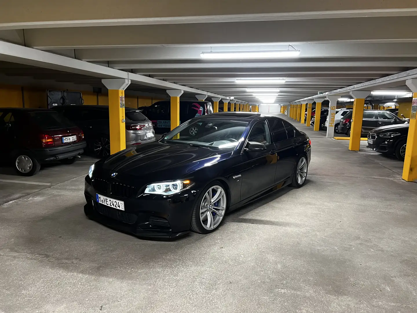 BMW 550 550i xDrive M-Paket - Deutsches Auto - 1