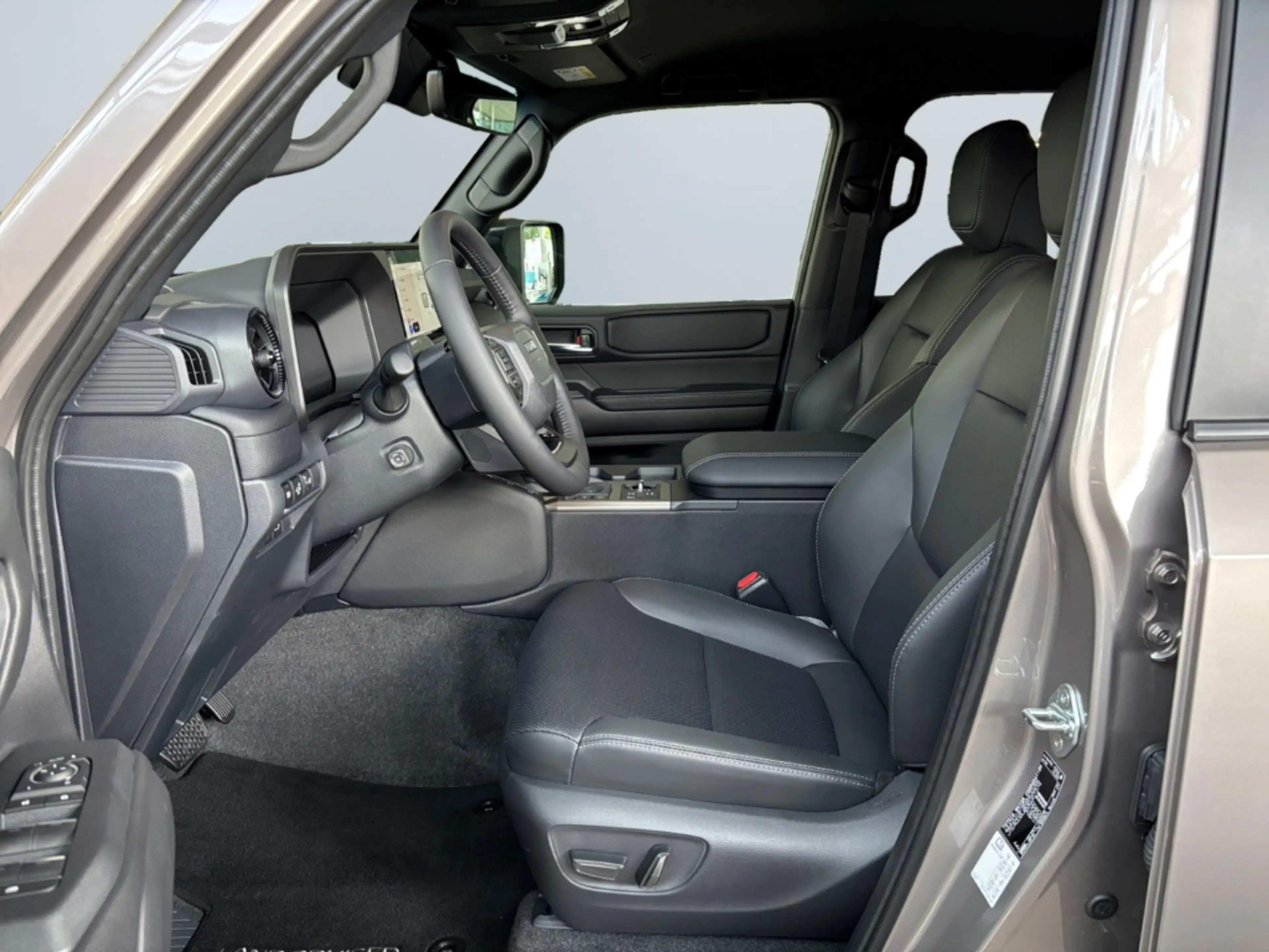 Toyota Land Cruiser 2.8 D Mild-Hybrid Executive *360*LED*SOFORT* — photo 7