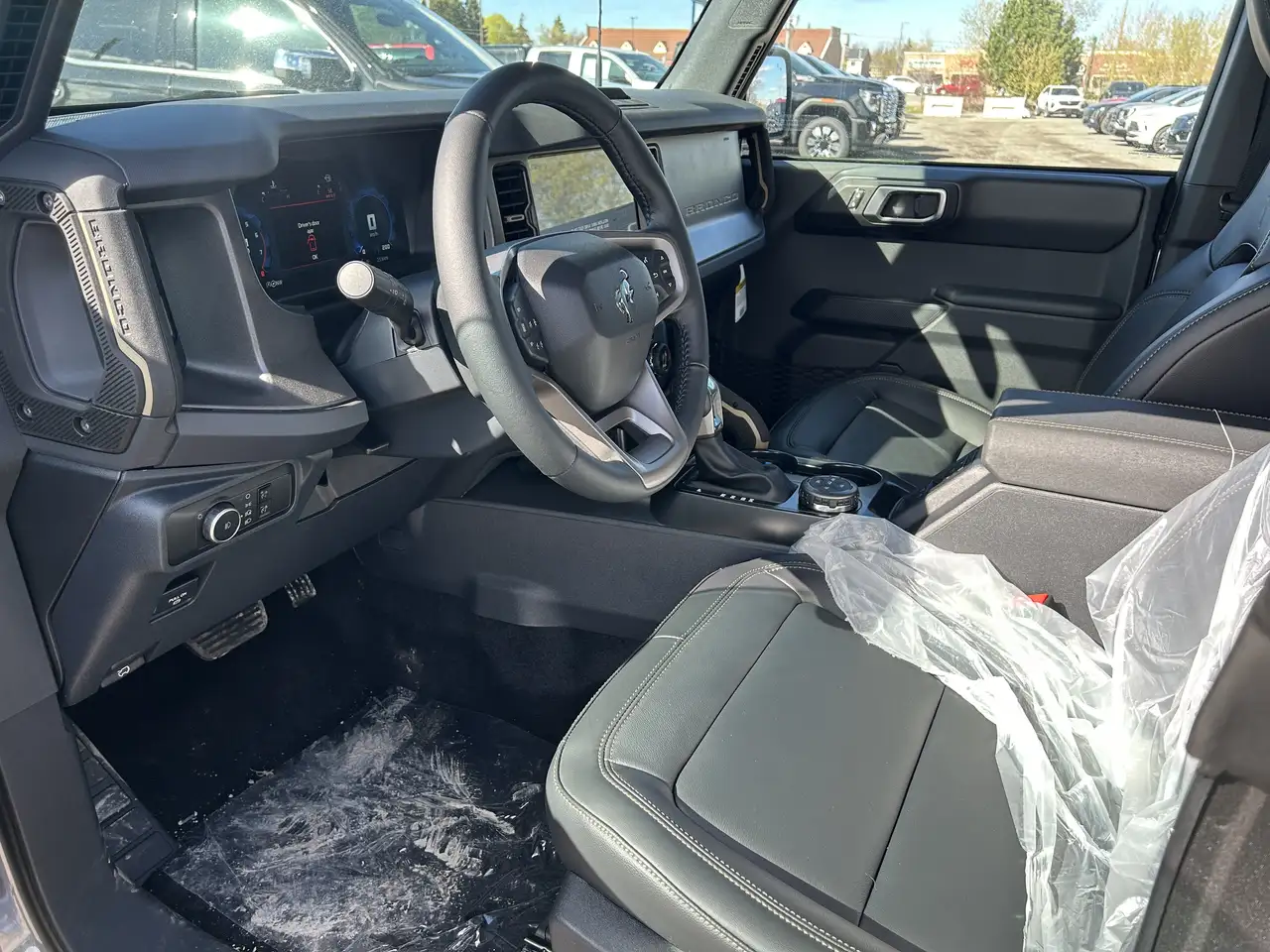 Ford Bronco снимка Ford Bronco