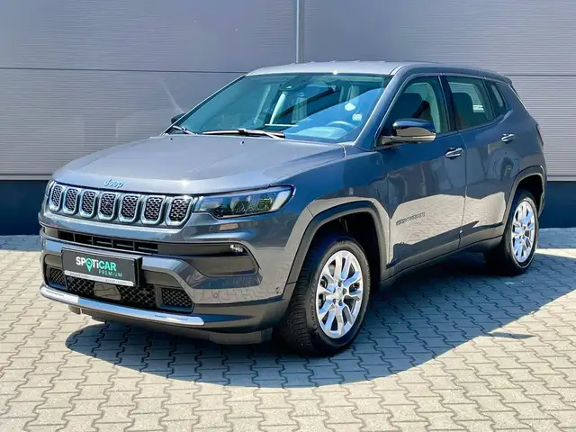Jeep Compass view 2