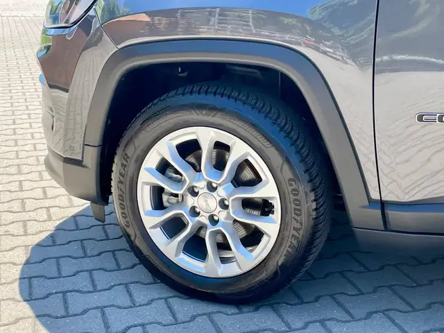 Jeep Compass view 8