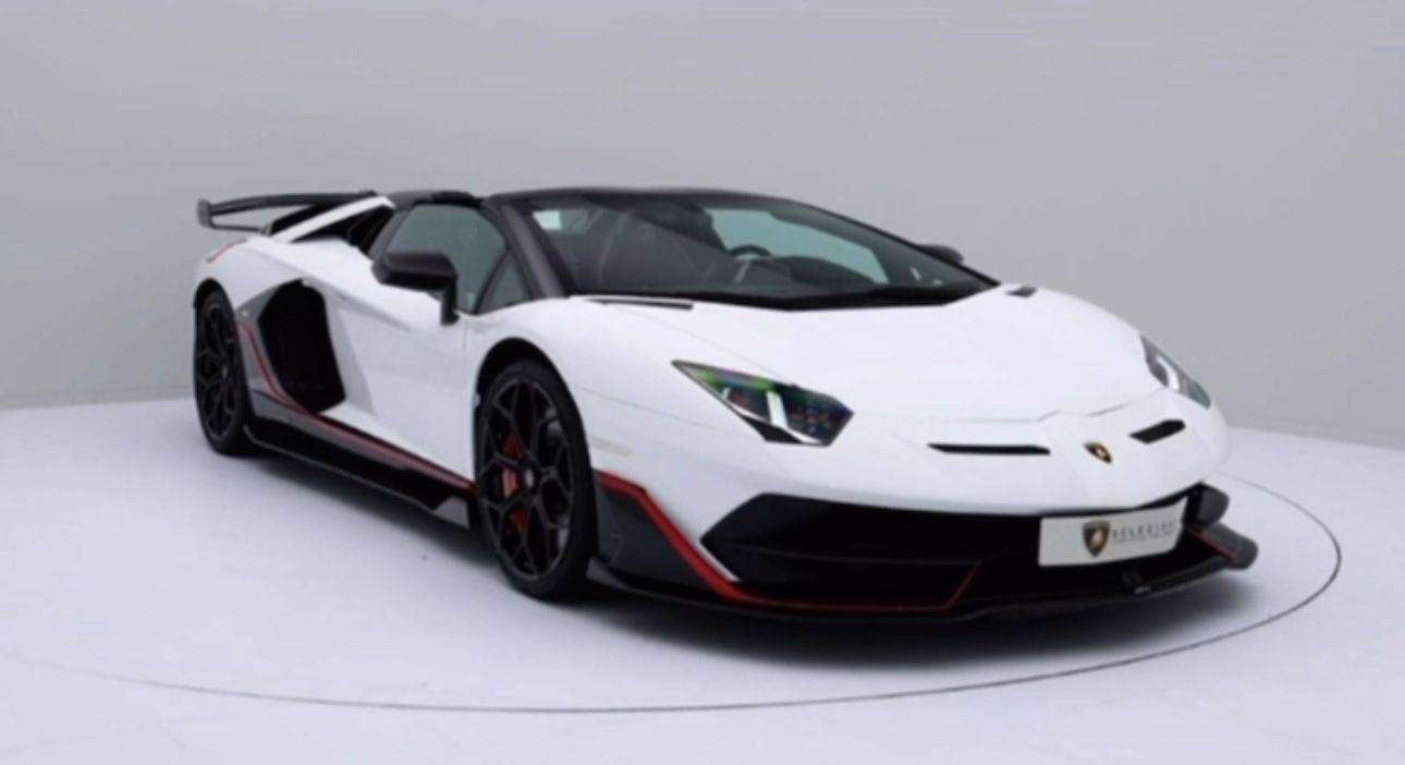 Lamborghini Aventador Roadster SVJ - foto 1