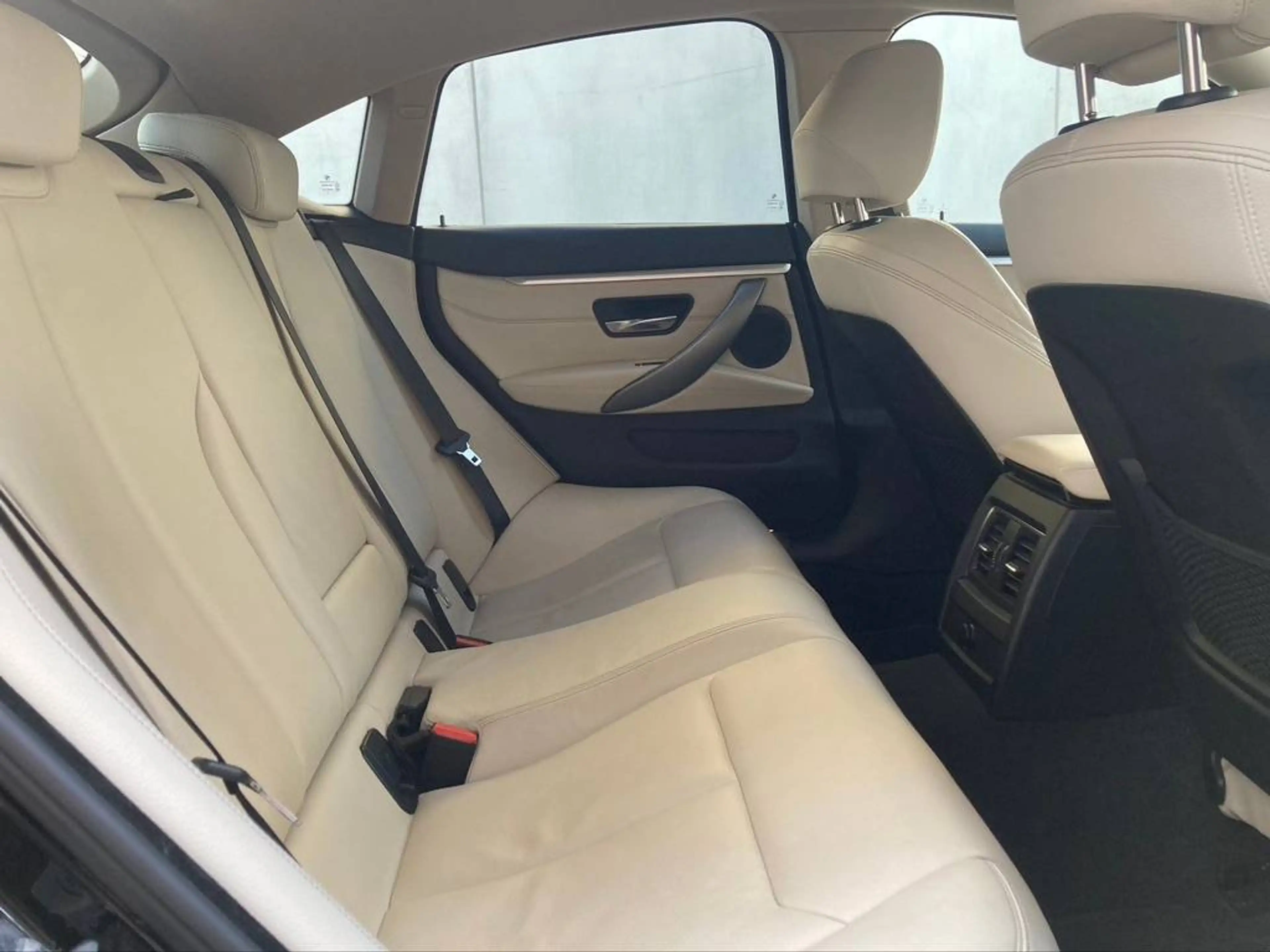 BMW 418 d Aut Gran Coupé Sport Line — photo 14