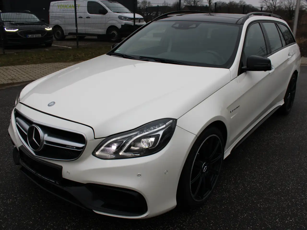 Mercedes-Benz E 63 AMG