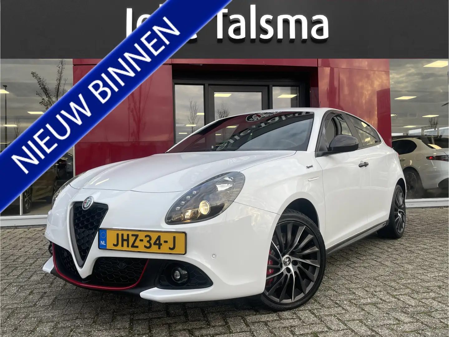 Alfa Romeo Giulietta 1.4 Turbo Sport | 18" Velgen | Carbon kit Blanco - 1