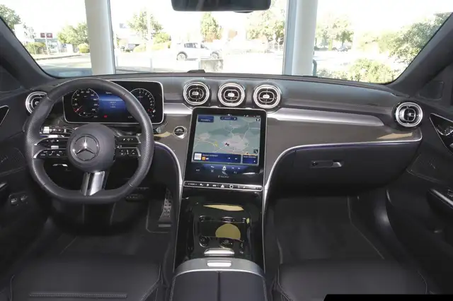 Mercedes-Benz C-Class view 10