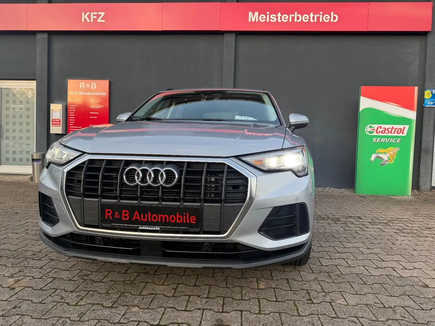 Audi Q3 35 TDI basis*Led*Navi*Asisstenz*1xHand Silber - 1