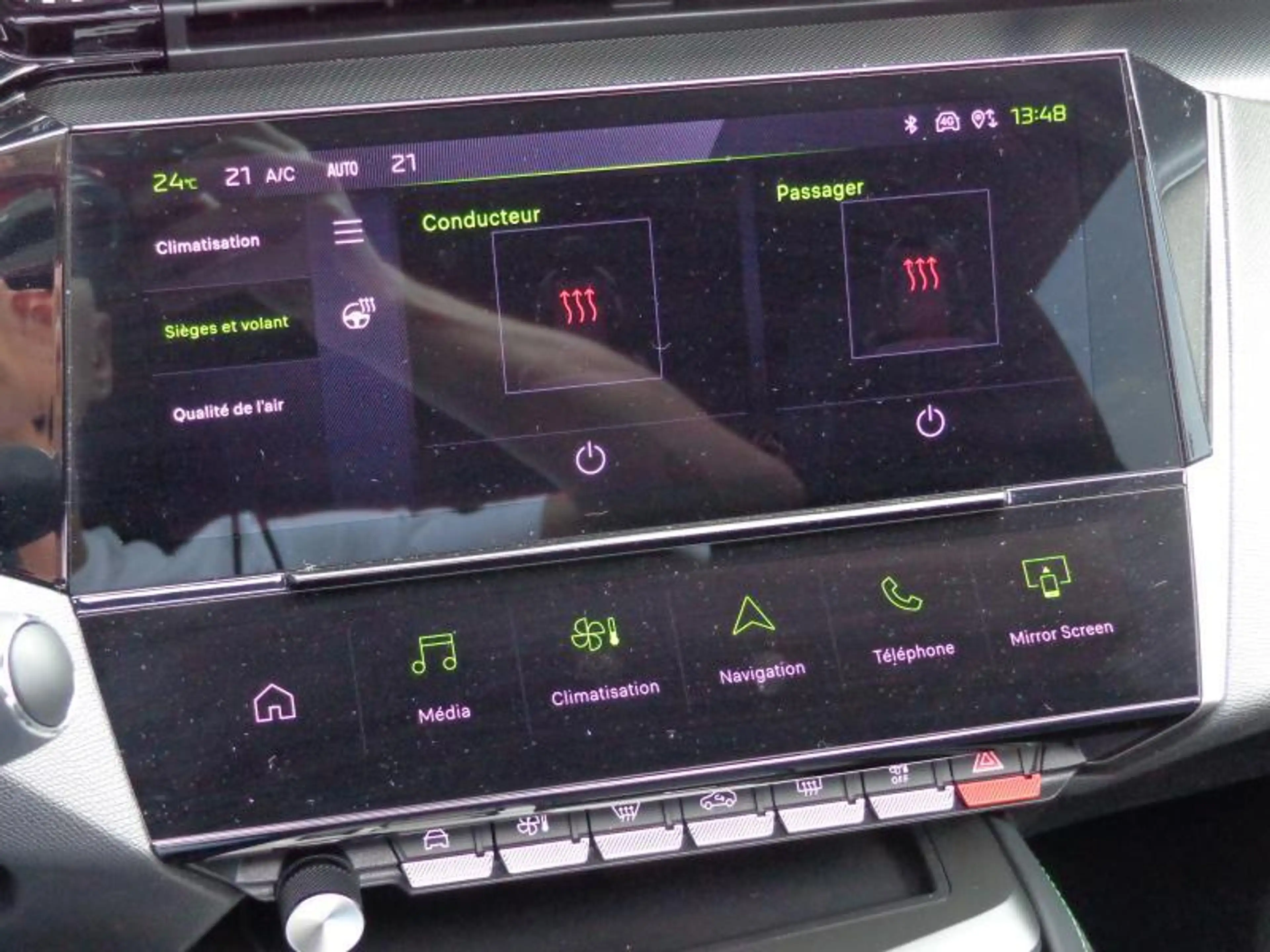 Peugeot 408 MHEV GT e-DCS6 - Toit ouvrant - Sièges élect. — photo 8