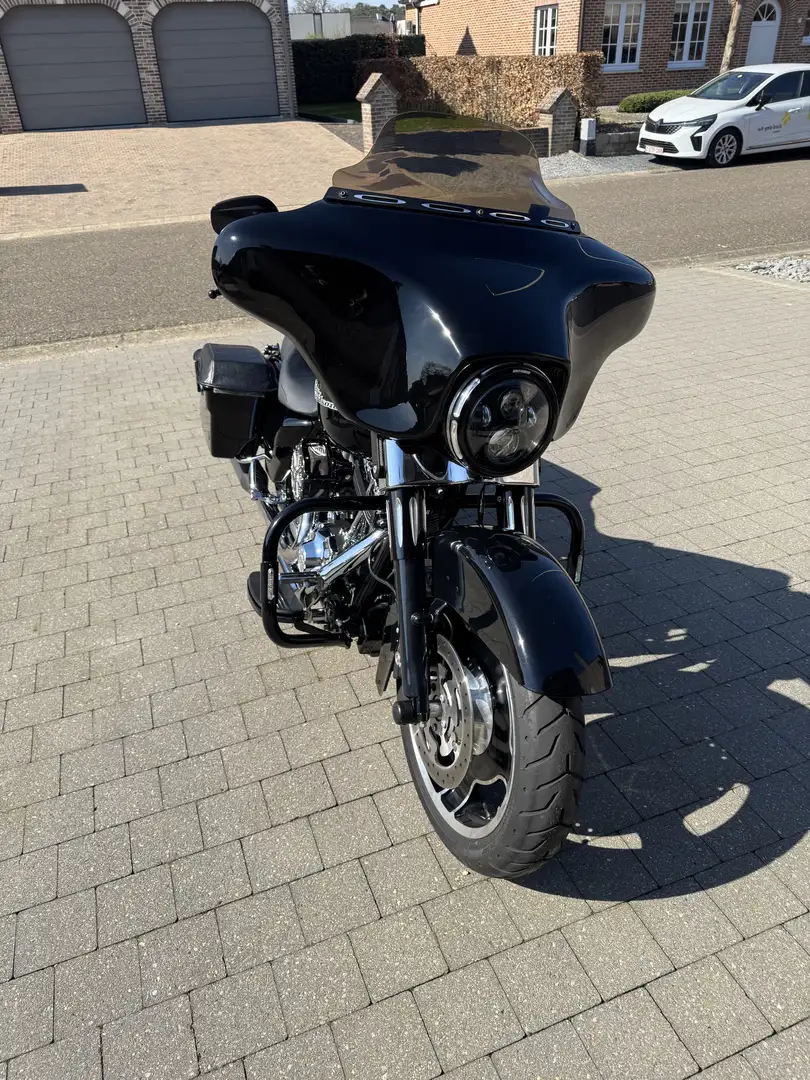 Harley-Davidson Street Glide Schwarz - 2