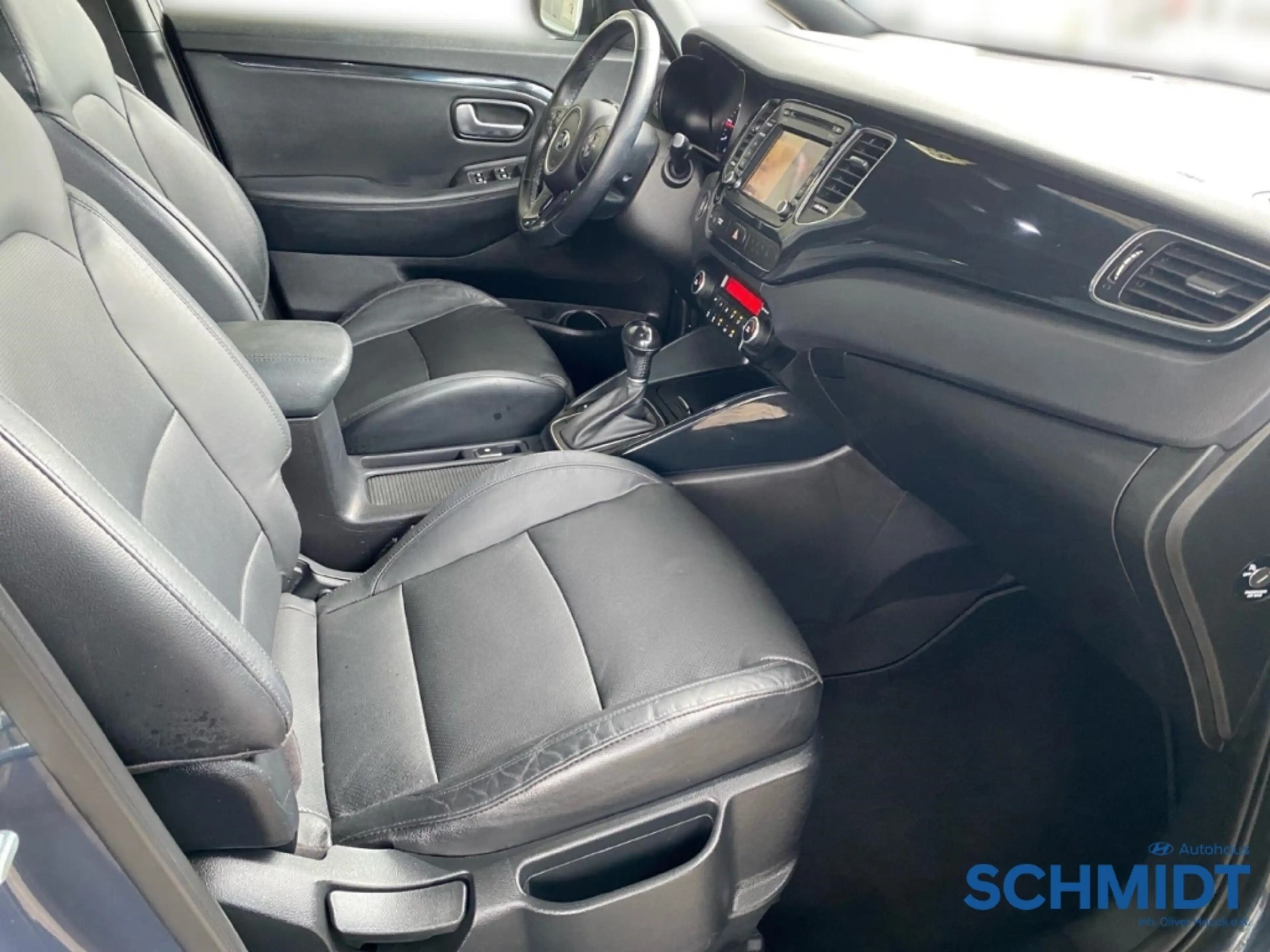 Kia Carens Spirit 7-Sitzer 1.Hand El. Pano Navi Leder Klimasi — photo 14