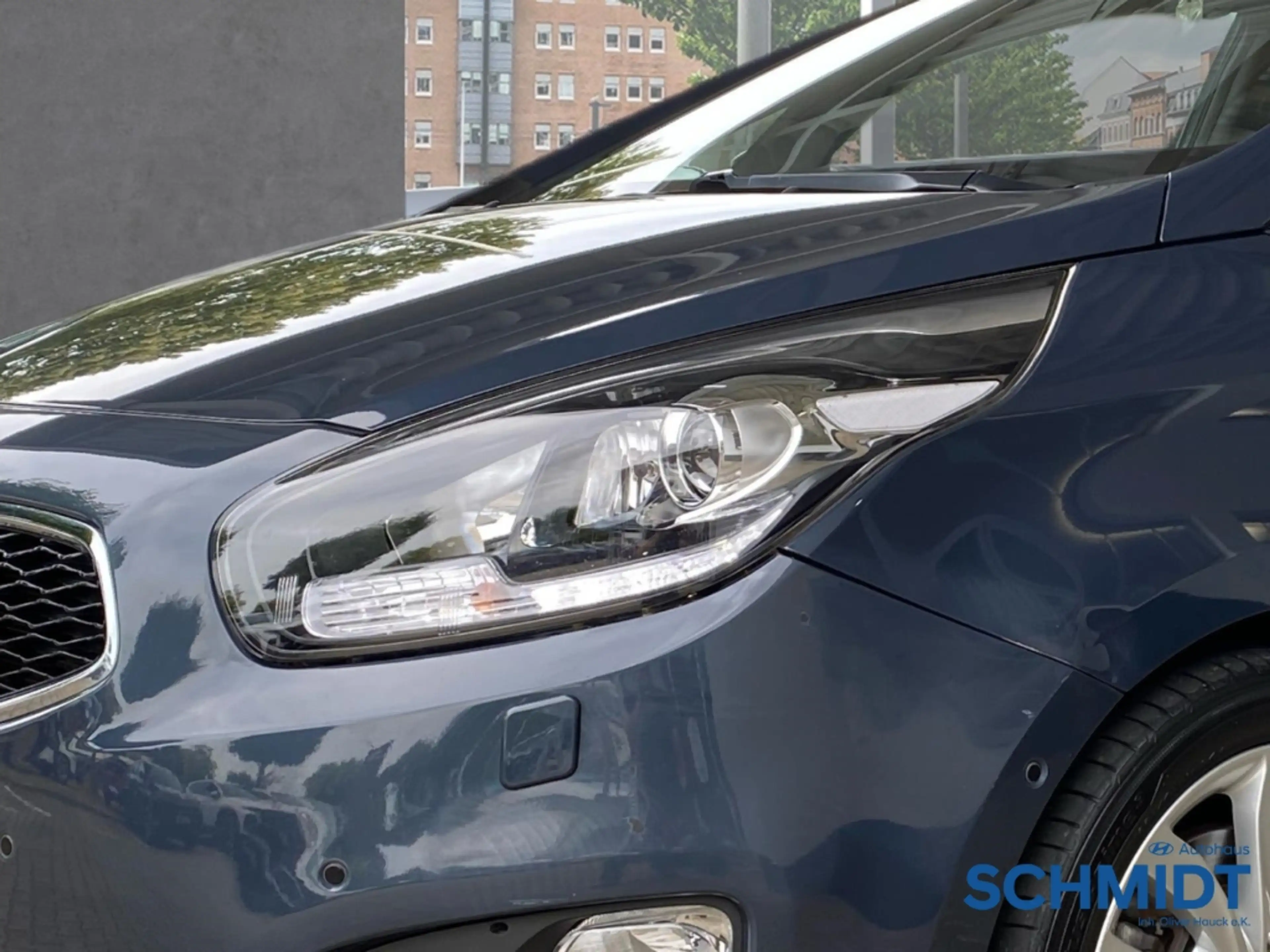Kia Carens Spirit 7-Sitzer 1.Hand El. Pano Navi Leder Klimasi — photo 5