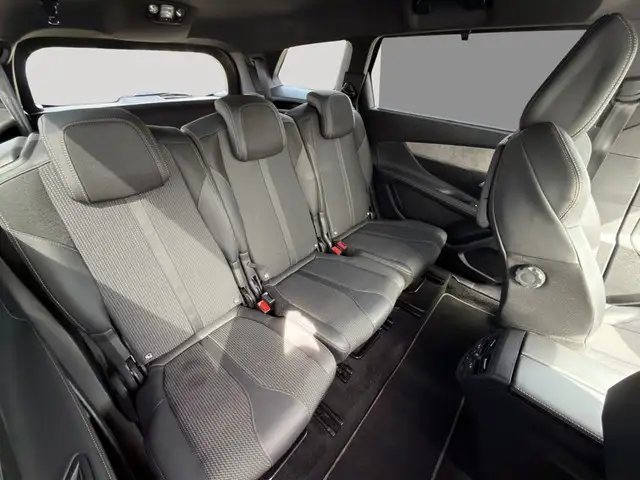Peugeot 5008 view 15
