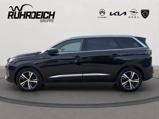 Peugeot 5008 view 2