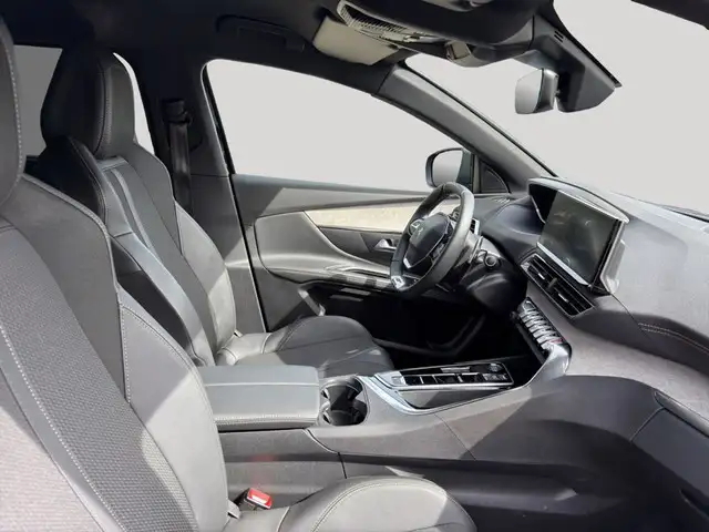 Peugeot 5008 view 9