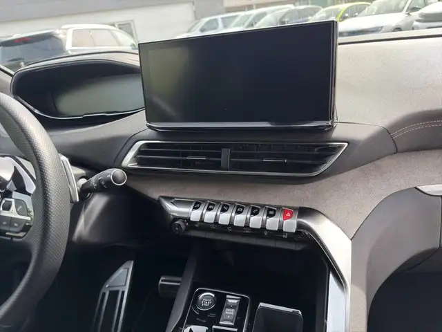 Peugeot 5008 view 12