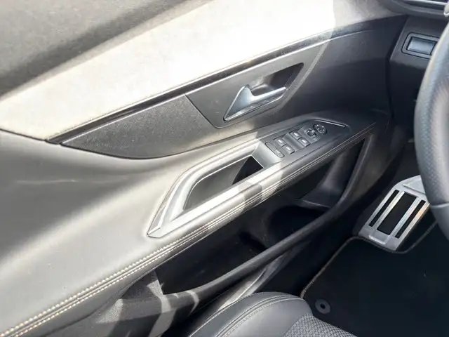 Peugeot 5008 view 14